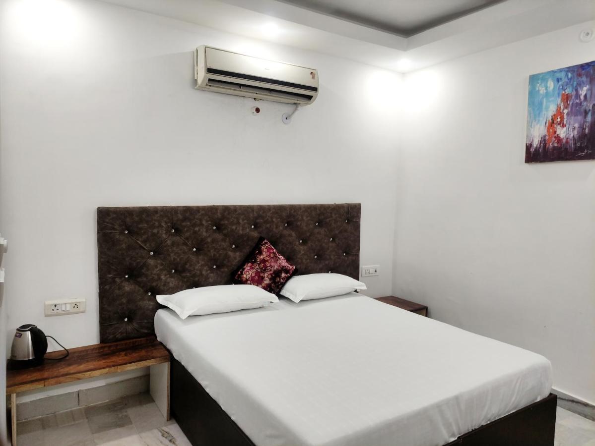 Shanti Residency Ню Делхи Екстериор снимка