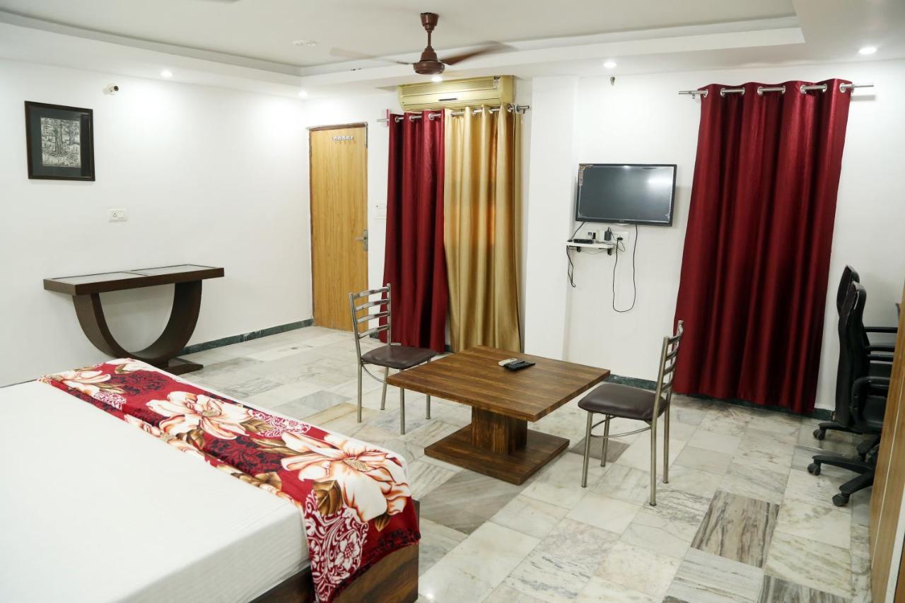 Shanti Residency Ню Делхи Екстериор снимка