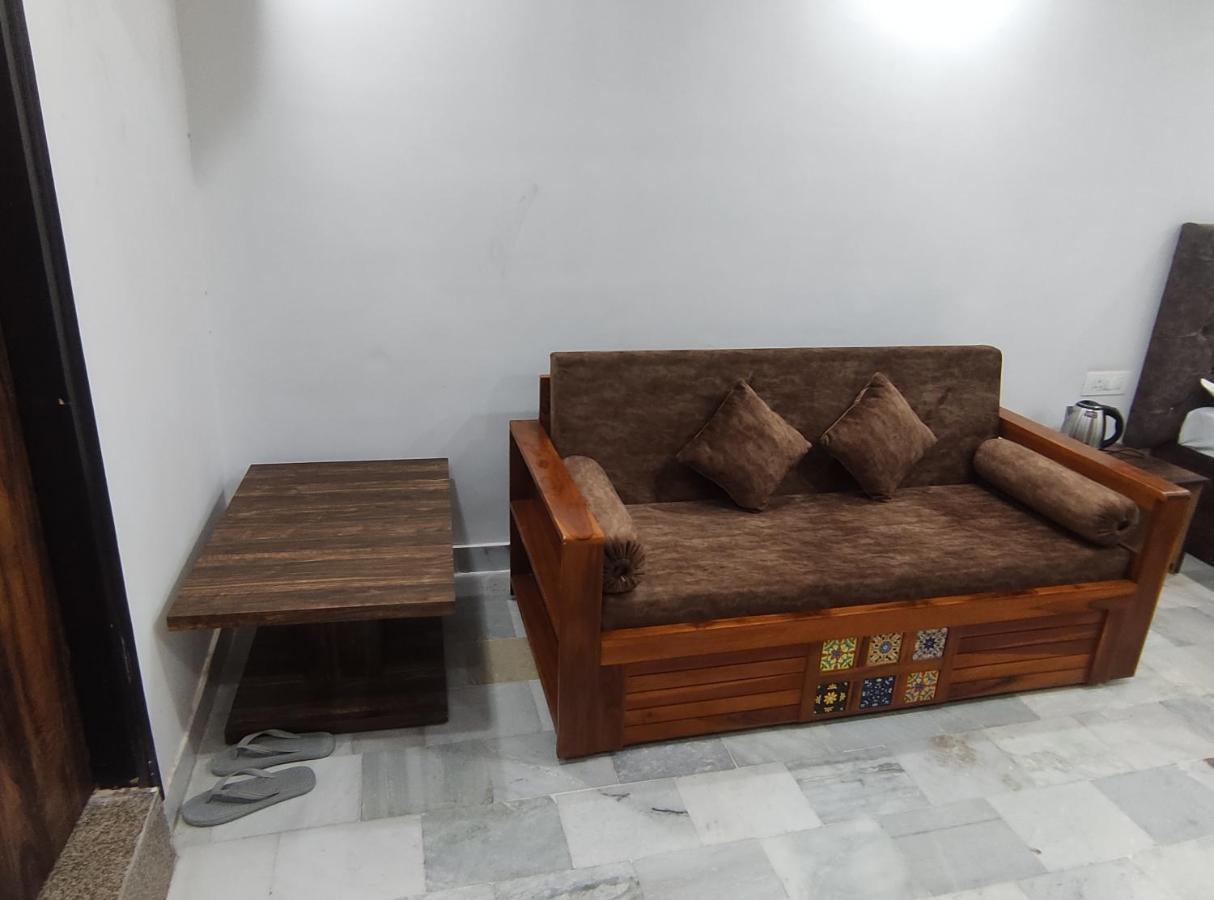 Shanti Residency Ню Делхи Екстериор снимка