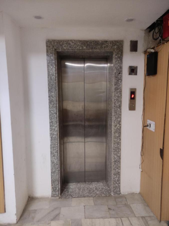 Shanti Residency Ню Делхи Екстериор снимка